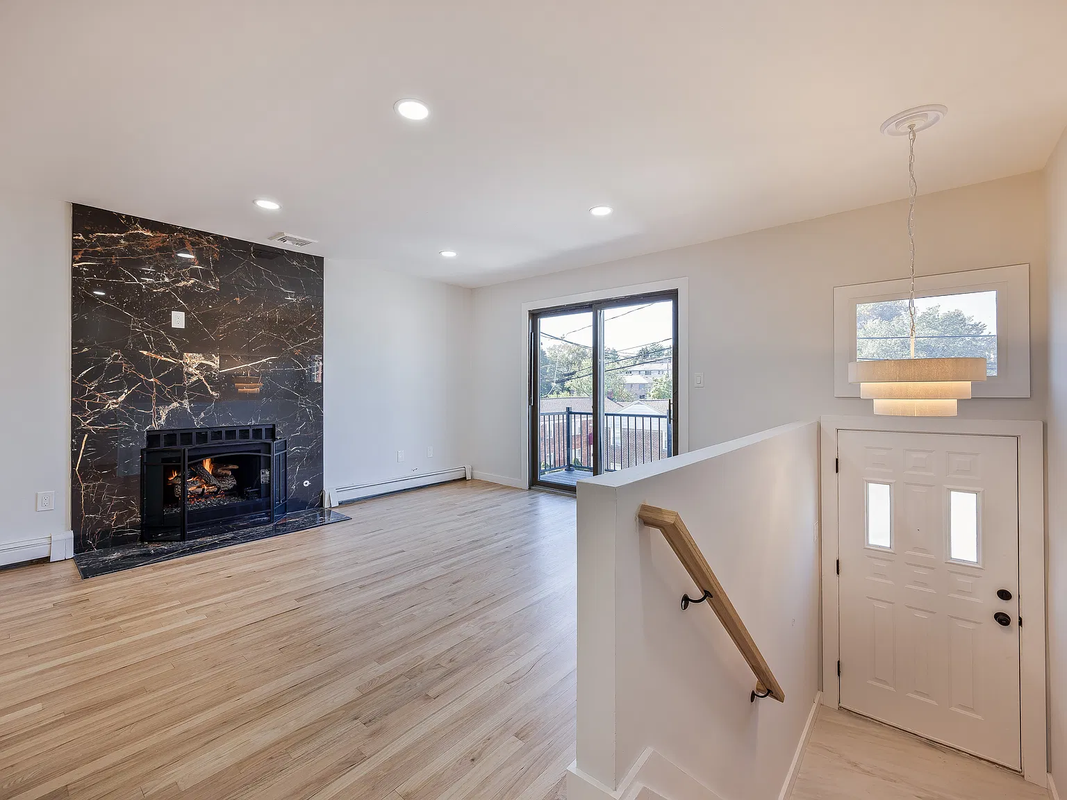 2410 3rd St — Photo 1