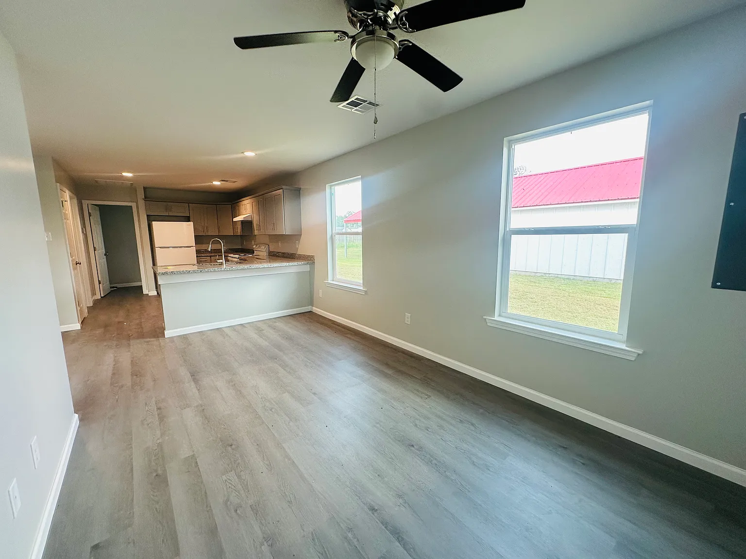 511 Hamilton St — Photo 3