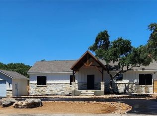 1235 Eastview Dr, Canyon Lake, TX 78133