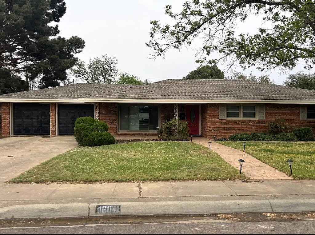 3 bed, 2.0 bath, 1686 sqft, $2,800 — Photo 1