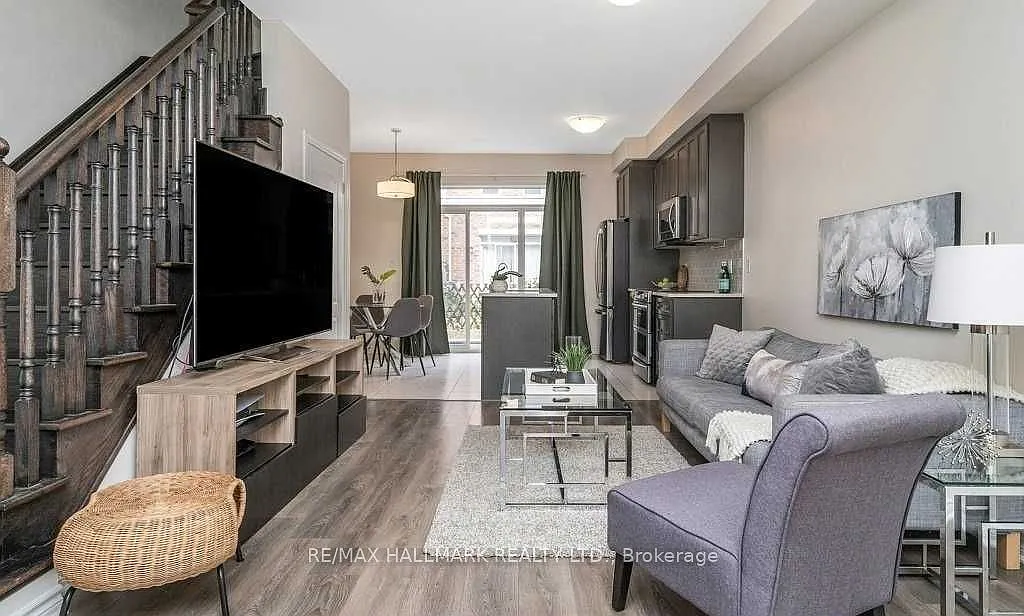 Humber Mews — Photo 4