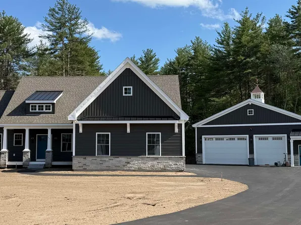 32 Tallarico Street #18, Litchfield, NH 03052