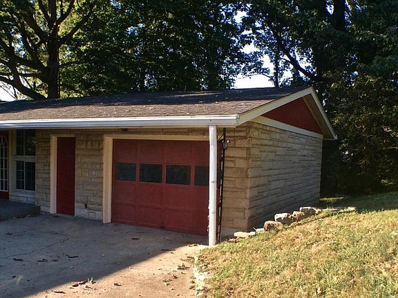 1531 Dawn Dr Louisville KY 40214