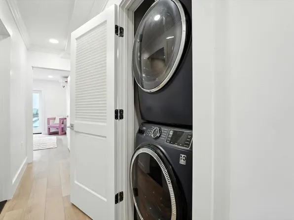 184 Central Avenue image 18 of 29