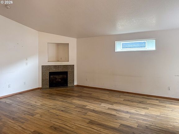 3rd image of 6530 SE 139th Ave