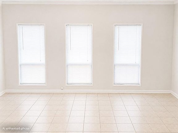 5th image of 2711 Dawes Rd