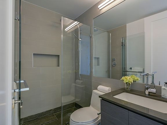 4th image of 201 E 86th St APT 30D