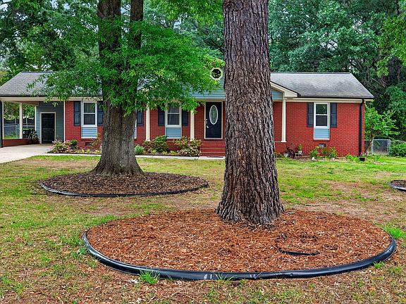 2nd image of 102 W Merlin Dr