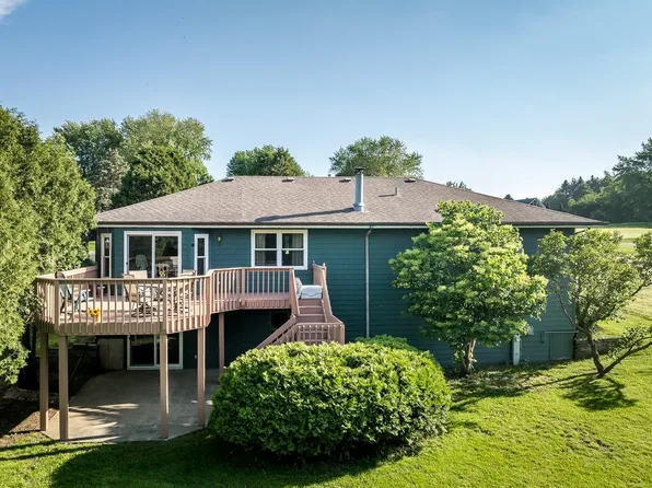 100 Newport Rd, Davis, IL 61019