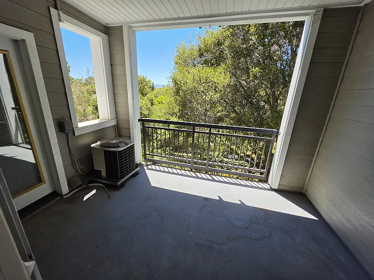 Balcony/patio