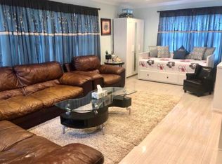 10 Melville Rd, Edison, NJ 08817