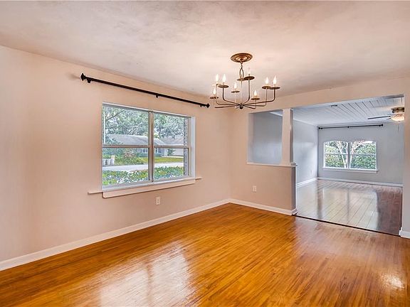 5th image of 325 S Highland Ave
