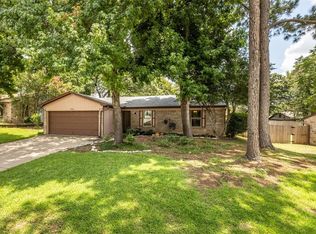 3703 Biscay Dr, Arlington, TX 76016