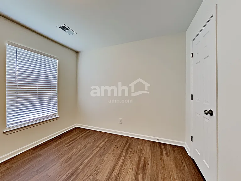 1703 Kendall Cove Ln — Photo 14