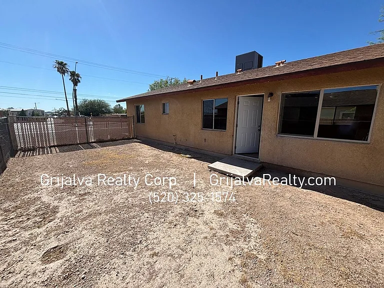 5015 Park — Photo 14