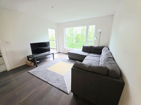 5th image of 5955 Birney Ave #616