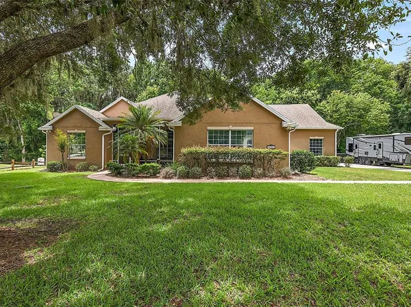 30321 Redtree Dr, Leesburg, FL 34748
