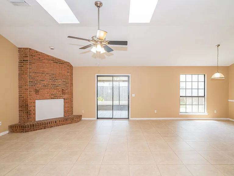 8536 Iron Mill Ct — Photo 6