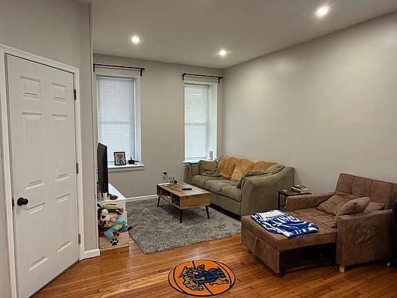 2nd image of 211 Sumac St APT 1