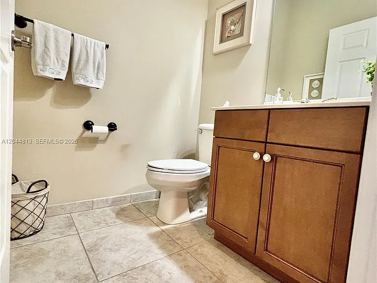 9109 Dupont Pl — Photo 39