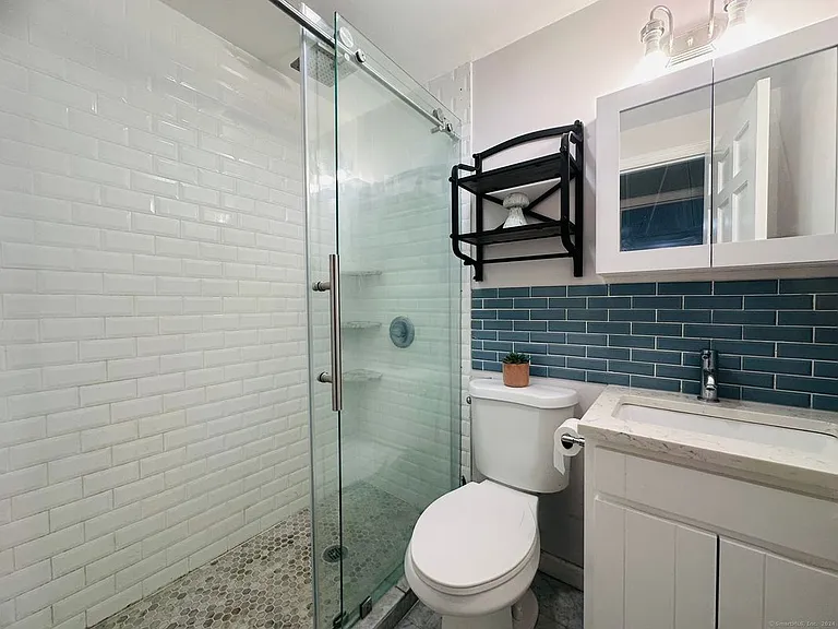 37 Weed St — Photo 18