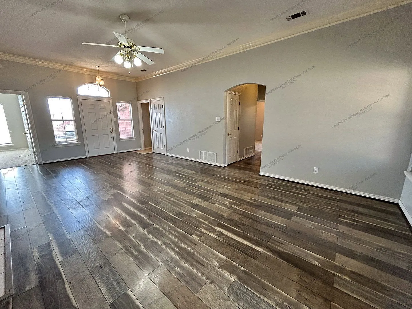 4 bed, 2.0 bath, 1677 sqft, $1,725 — Photo 3