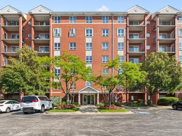 190 N Milwaukee Ave APT 701, Wheeling, IL 60090