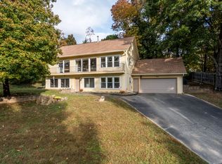 9725 Clearwater Dr, Knoxville, TN 37923