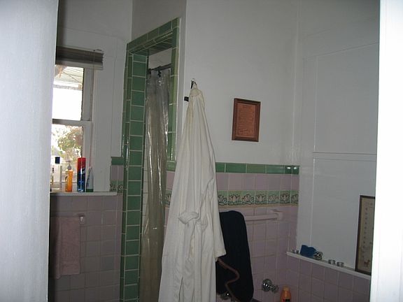3rd image of 580 Capell St APT 5