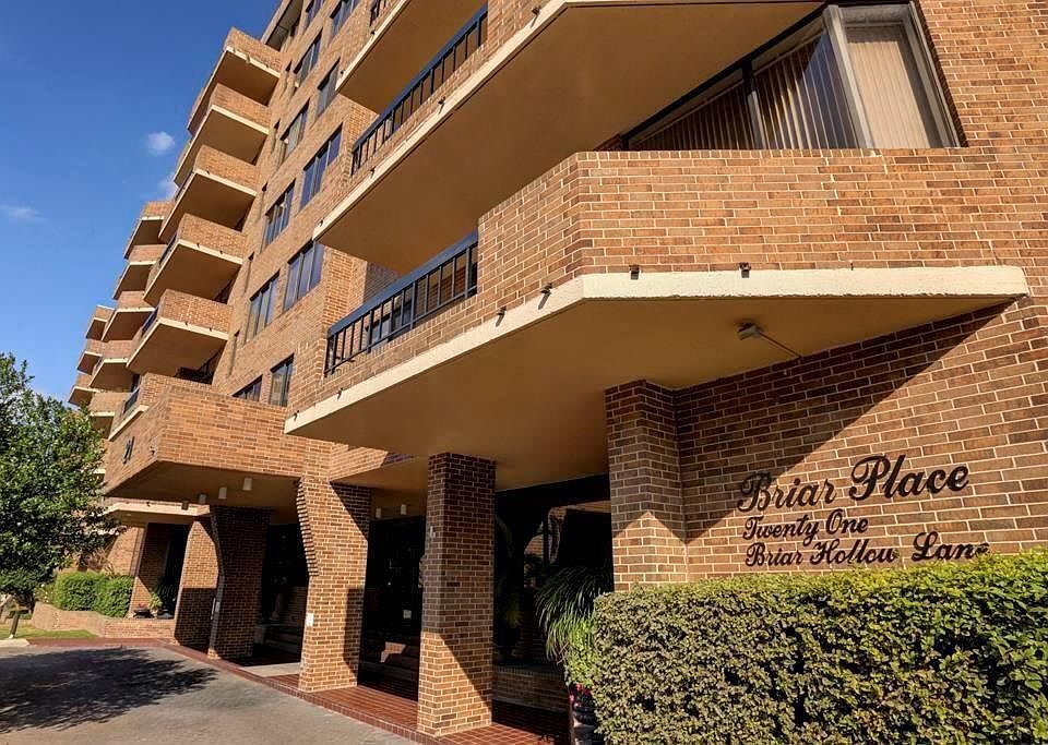 1st image of 21 Briar Hollow Ln Unit 206