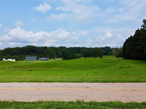 4th image of 2536 Brindle Farmer Rd