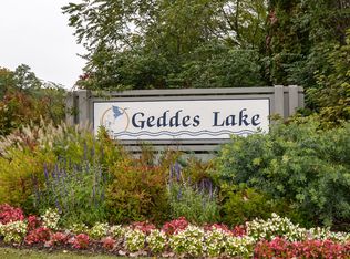 630 Watersedge Dr, Ann Arbor, MI