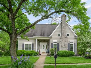 1070 Forest Lake Dr, Lexington, KY 40515