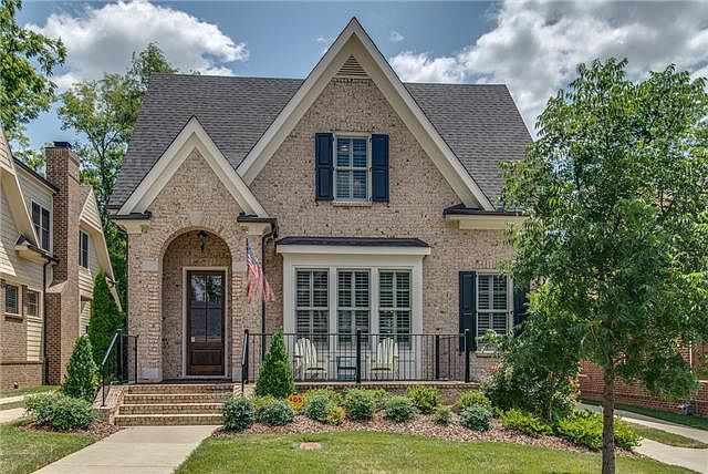 2nd image of 103 Mayberry Ct