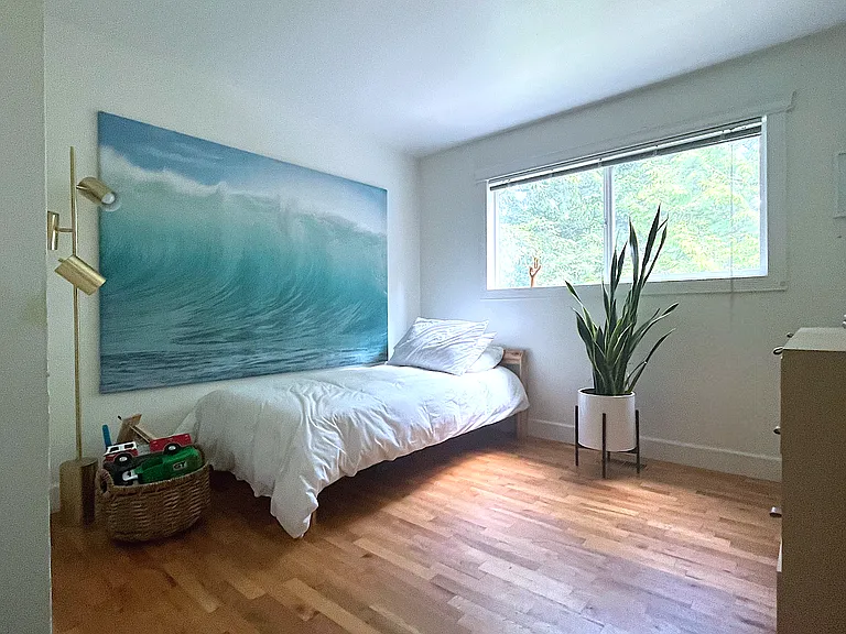 bedroom upstairs