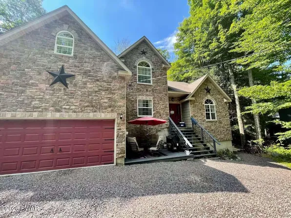 75 Parkwood Dr, Lake Ariel, PA 18436