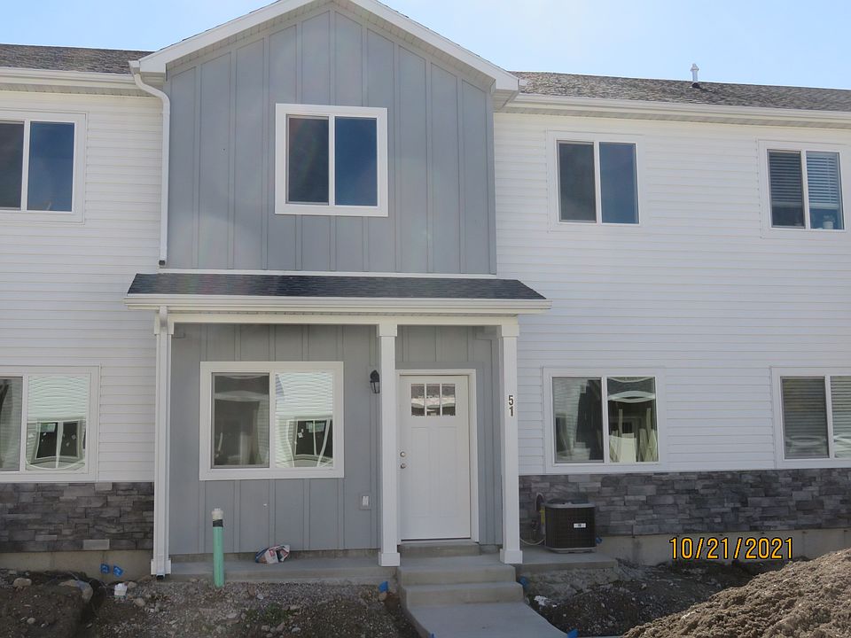 1st image of 51 W 440 N #1