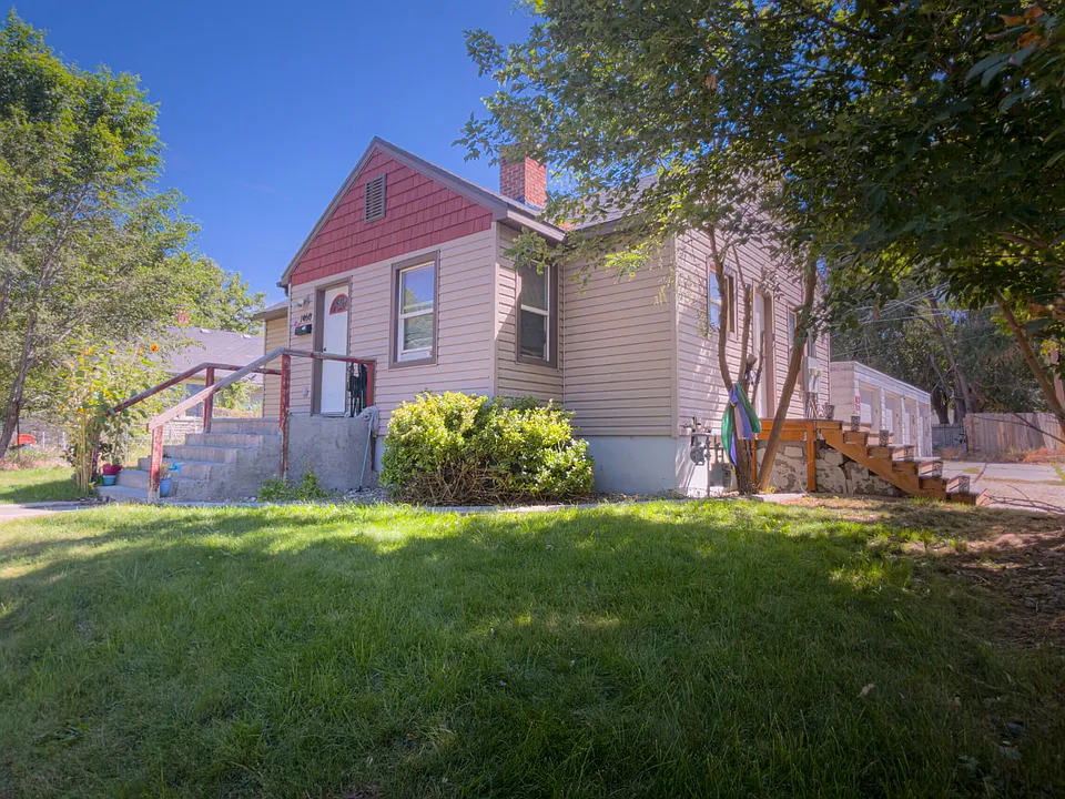 1460 Sage Ave #B
