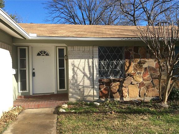 3rd image of 4701 Danville Dr