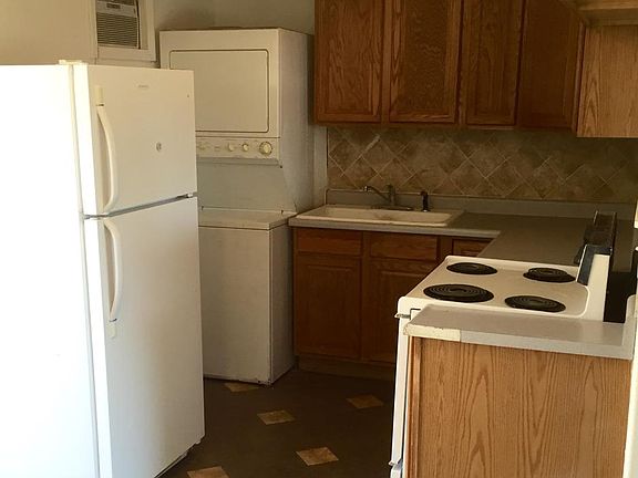 5th image of 1006 S Alderwood Dr