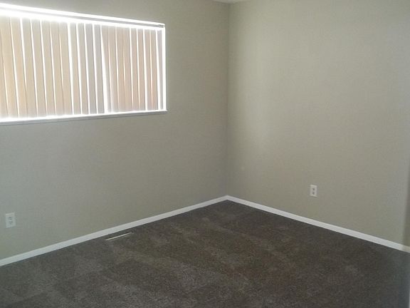 FRONT BEDROOM WITH NEW LARGE CLOSET, ALL NEW PAINT, CARPETING AND VERTICAL BLINDS.. BACK BEDROOM IS RIGHT NEXT TO THIS BEDROOM WITH LARGE NEW CLOSET, PAINT CARPETING AND VERTICAL BLINDS AS WELL. BOTH BEDROOMS, BATHROOM AND HALL CLOSETS ARE ALL NEW 6 PAN