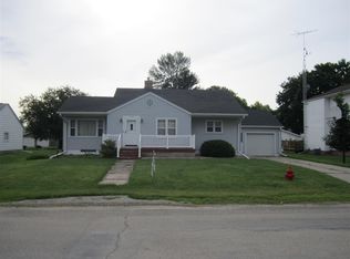138 2nd St, Dike, IA 50624