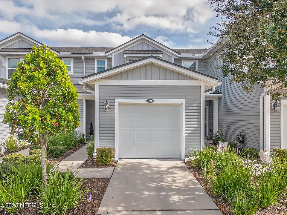 1st image of 13943 MOLINA Drive