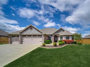 2502 SW Glenn Ridge Rd, Bentonville, AR 72712