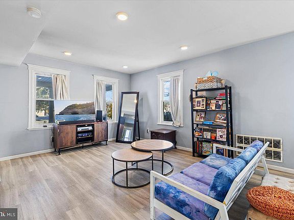 5th image of 775 Salem Rd