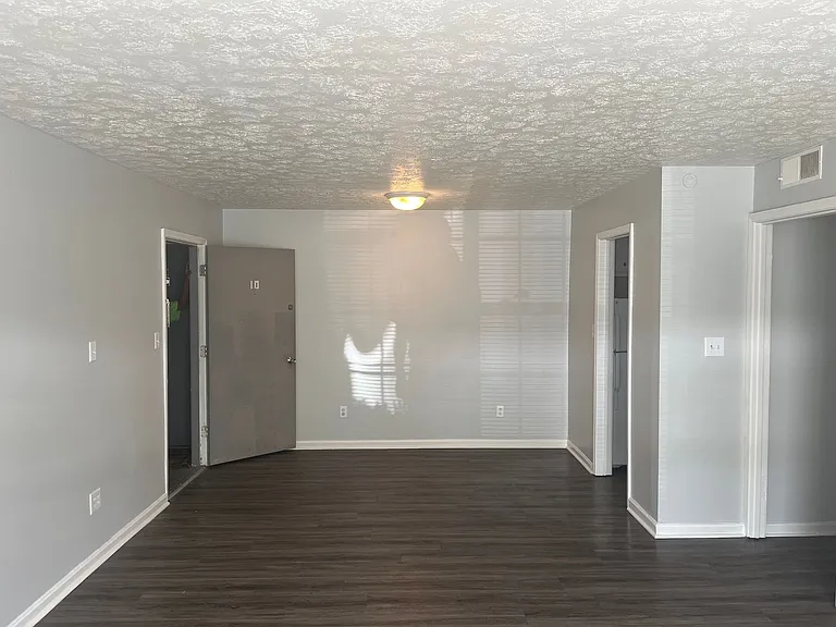 103 Pear Orchard Estates Dr — Photo 2
