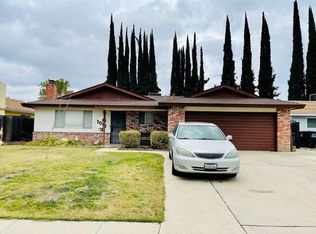 1018 S Kent Ct, Visalia, CA 93277