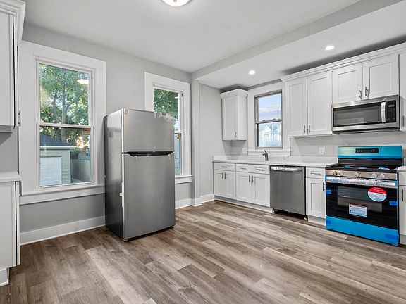 2nd image of 548 Ferry St #1