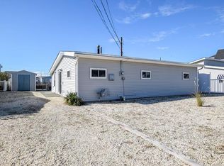 121 Lawrence Dr, Manahawkin, NJ 08050