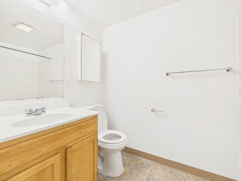 501 Maclay St #34 — Photo 5